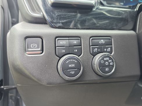 Used 2023 Chevrolet Silverado 1500 RST w/ Convenience Package II AWD/4WD image 17