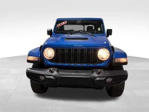 New 2026 Jeep Gladiator Sport image 3