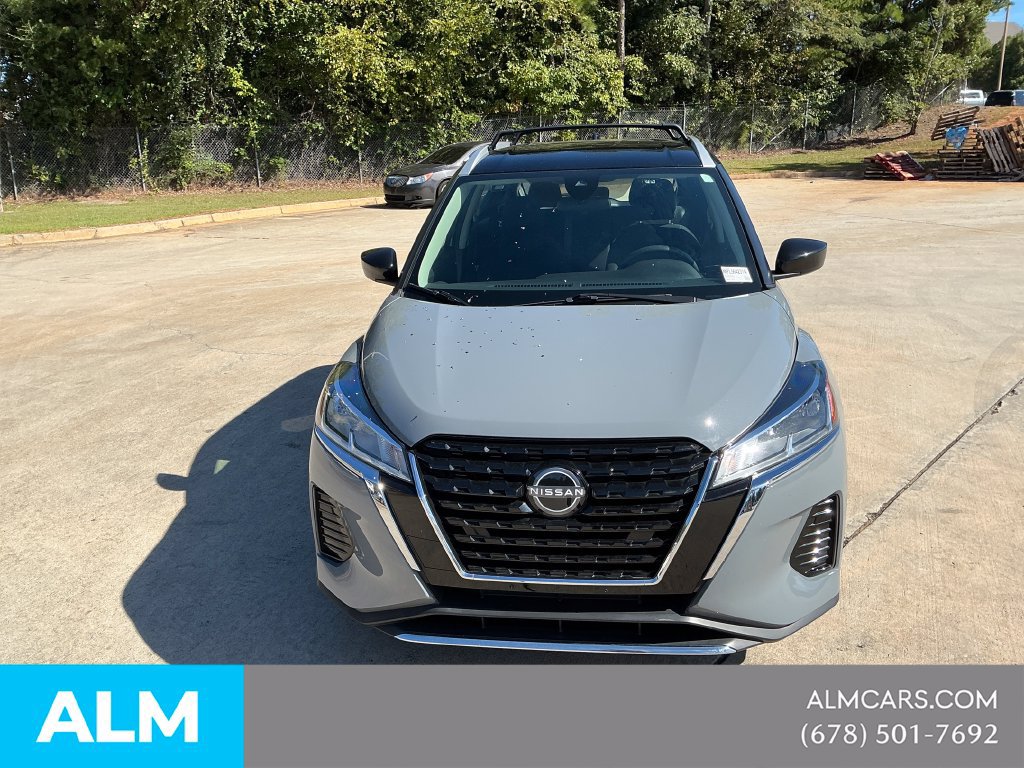 Used 2023 Nissan Kicks SV w/ Exterior Package FWD image 2