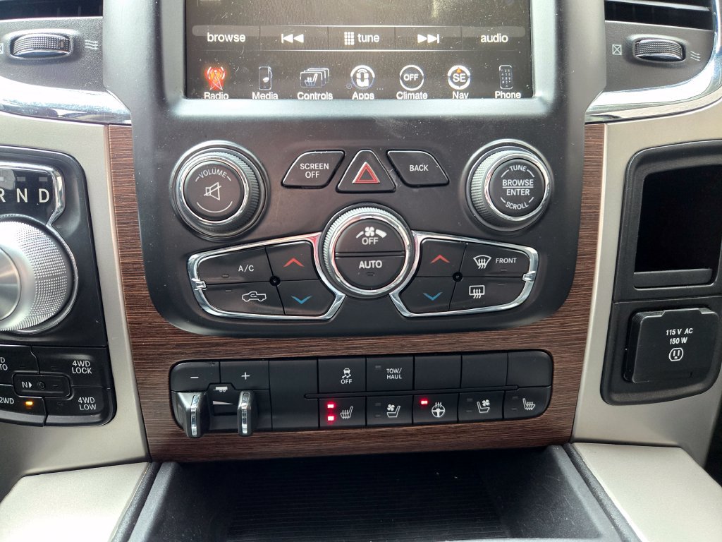 Used 2015 RAM 1500 Laramie w/ Convenience Group AWD/4WD image 28