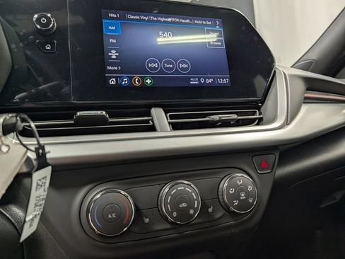 New 2026 Chevrolet Trax RS w/ Sunroof Package FWD image 21