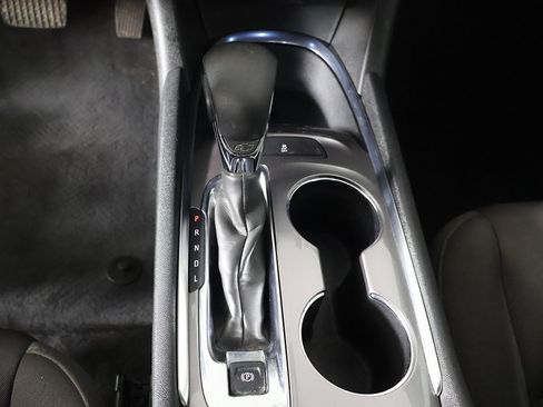 Used 2022 Chevrolet Malibu LT image 37