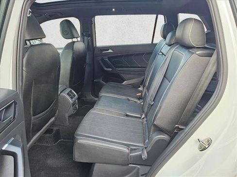 Used 2023 Volkswagen Tiguan SE R-Line image 21