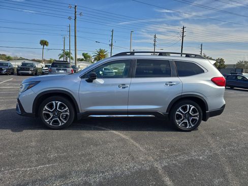 Used 2024 Subaru Ascent Limited w/ Technology Package image 4