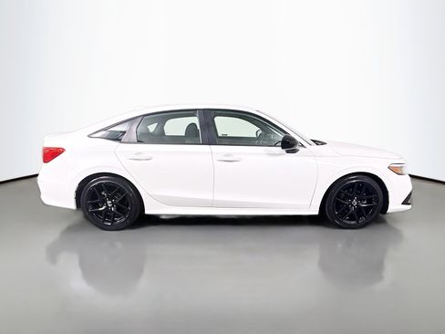 Used 2023 Honda Civic Sport image 11