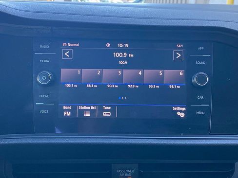 Used 2020 Volkswagen Jetta SEL FWD image 42