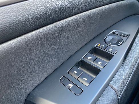 New 2026 Kia Sportage EX FWD image 11