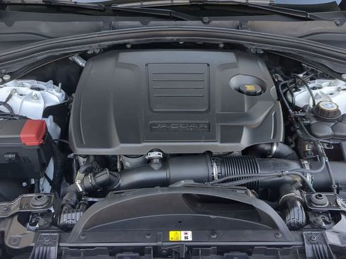 Used 2025 Jaguar F-PACE R-Dynamic S image 13