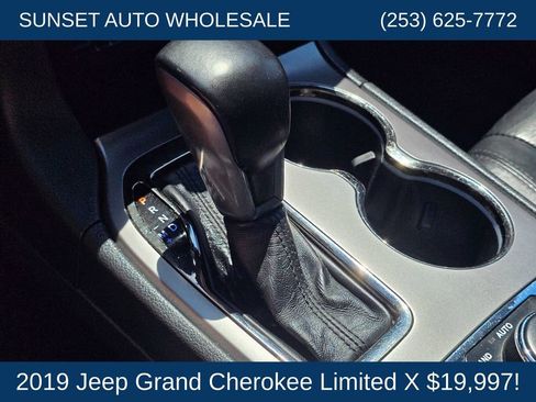 Used 2019 Jeep Grand Cherokee Limited X AWD/4WD image 36