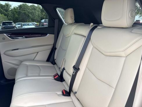 Used 2019 Cadillac XT5 Luxury image 14