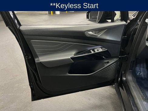 Used 2023 Volkswagen ID.4 Pro S image 18