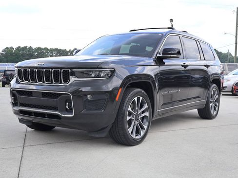 Used 2022 Jeep Grand Cherokee L Overland w/ Luxury Tech Group IV AWD/4WD image 36