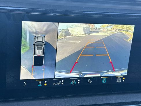 Used 2022 GMC Sierra 1500 AT4 w/ AT4 Premium Package image 27