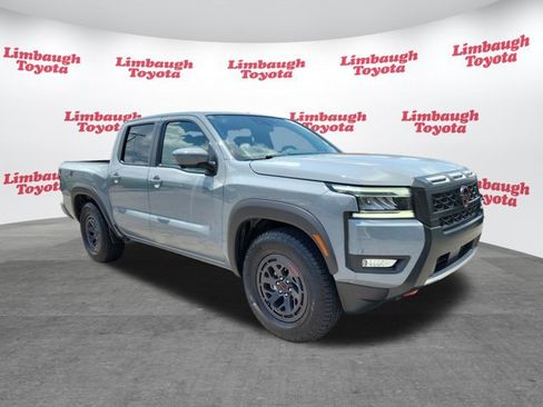 Used 2025 Nissan Frontier Pro-X w/ Pro Convenience Package RWD image 19