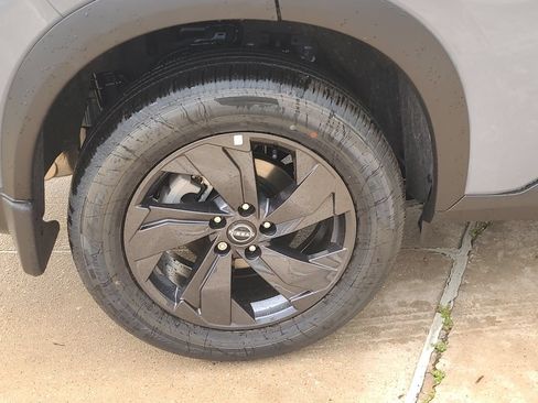 New 2026 Nissan Rogue SV FWD image 6