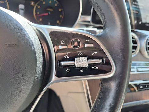 Used 2022 Mercedes-Benz GLC 300 4MATIC w/ Driver Assistance Package image 35