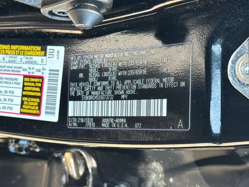 Used 2025 Toyota Highlander XLE AWD/4WD image 50