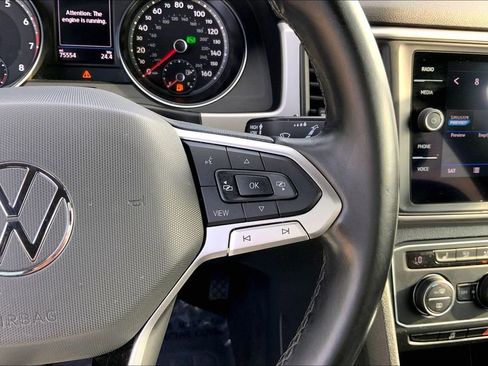 Used 2020 Volkswagen Atlas Cross Sport SE w/ Towing Package image 19