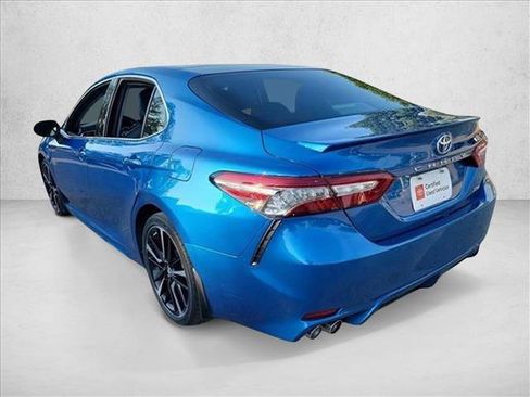 Used 2018 Toyota Camry XSE image 7