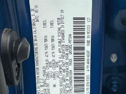 Used 2016 Toyota Tacoma TRD Off-Road w/ Towing Package image 28