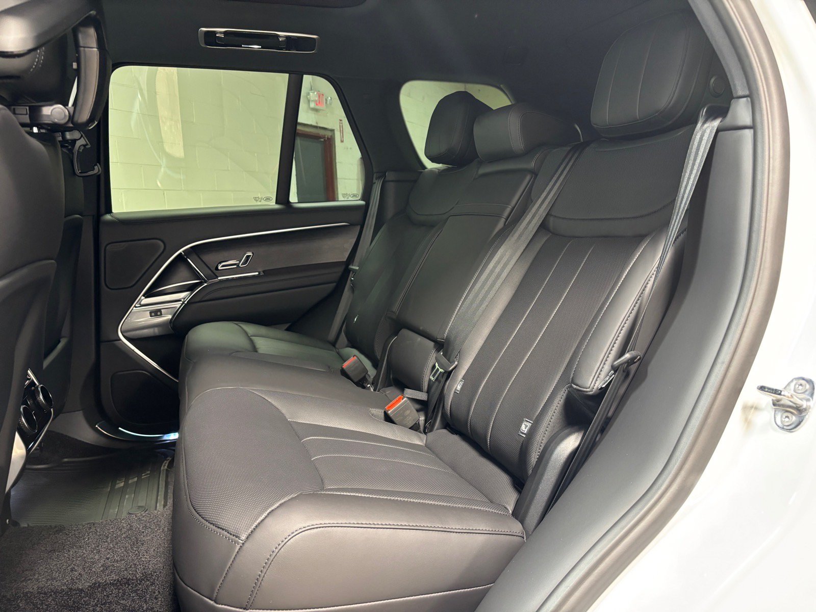 New 2026 Land Rover Range Rover SE AWD/4WD image 27