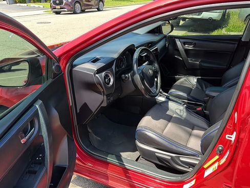 Used 2019 Toyota Corolla SE FWD image 23