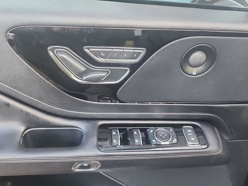 Used 2021 Lincoln Aviator Reserve w/ Equipment Group 201A image 12