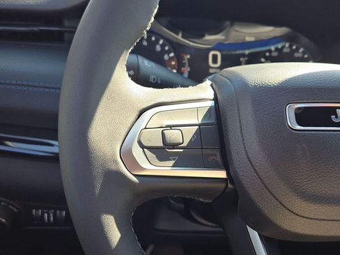 New 2026 Jeep Compass Limited image 31