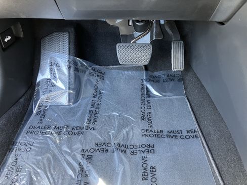 Used 2025 Acura ADX FWD image 19