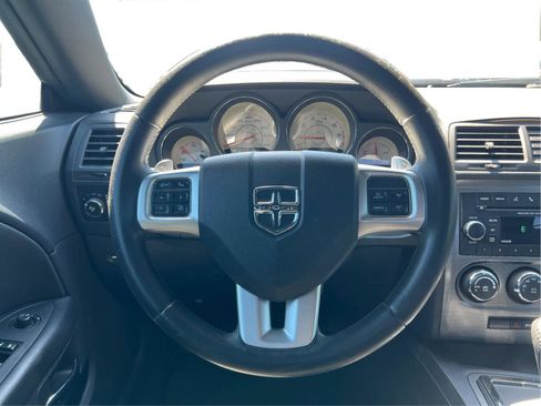 Used 2012 Dodge Challenger R/T image 13