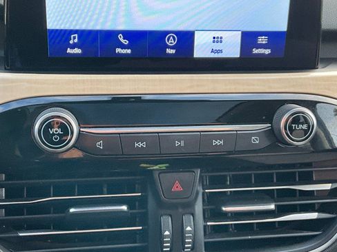 Used 2021 Ford Escape Titanium w/ Titanium Elite Package image 26