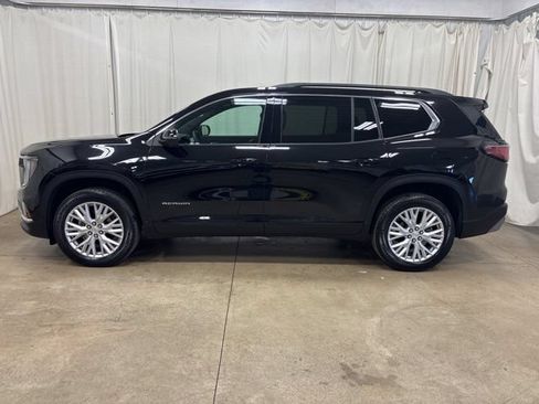 Used 2026 GMC Acadia Elevation w/ Elevation Premium Package FWD image 7