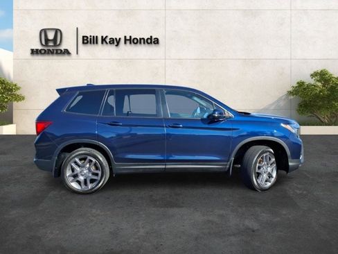 Used 2023 Honda Passport EX-L image 2