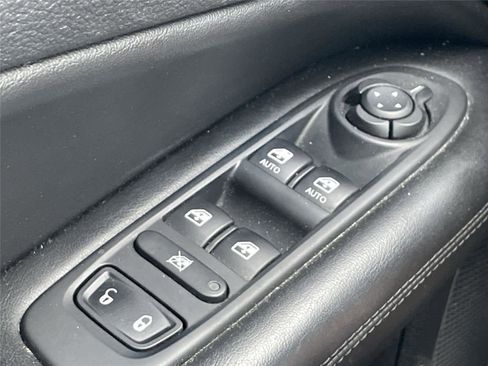 Used 2019 Jeep Compass Latitude AWD/4WD image 17