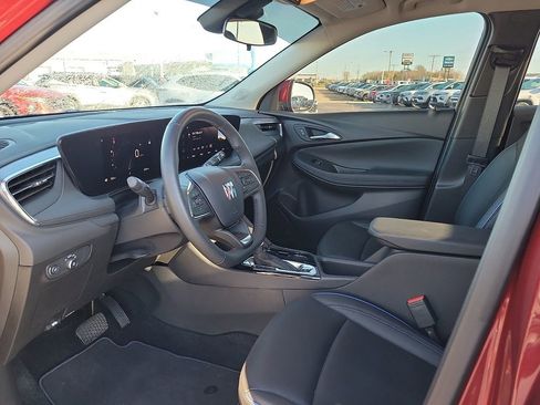 Used 2025 Buick Encore GX Sport Touring image 10