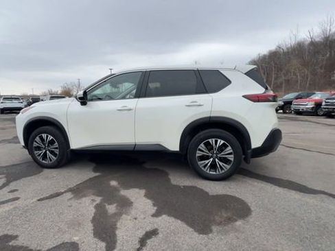Used 2023 Nissan Rogue SV AWD/4WD image 5