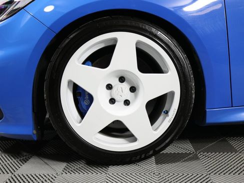 Used 2017 Ford Focus RS AWD/4WD image 9