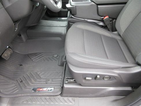 New 2026 Chevrolet Silverado 1500 Custom Trail Boss w/ LPO, Dark Essentials Package image 22