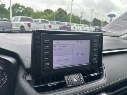 Used 2019 Toyota RAV4 XLE Premium AWD/4WD image 26