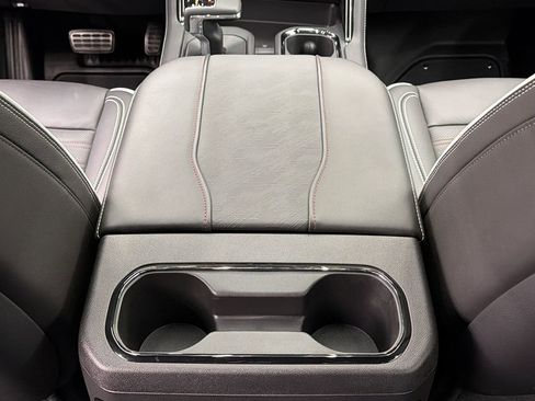 Used 2025 GMC Sierra 1500 AT4X image 38