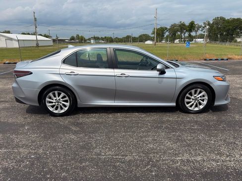 Used 2024 Toyota Camry LE FWD image 5