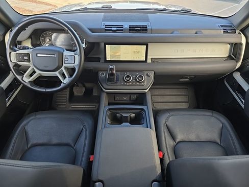 Used 2023 Land Rover Defender 110 SE AWD/4WD image 9