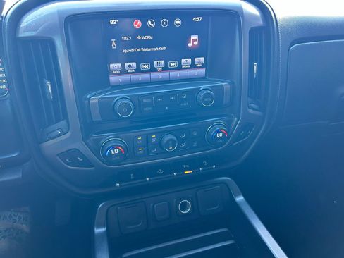 Used 2016 GMC Sierra 1500 SLE w/ All-Terrain Package AWD/4WD image 4
