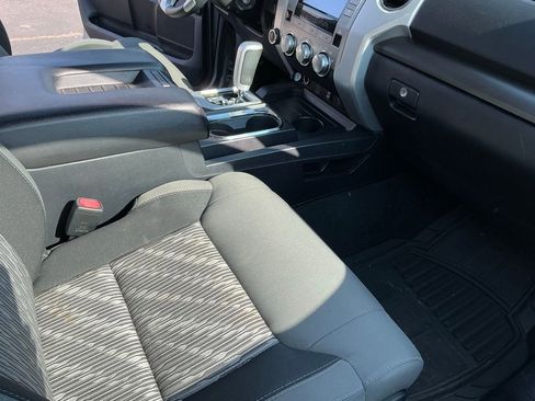 Used 2018 Toyota Tundra SR5 w/ SR5 Upgrade Package image 11