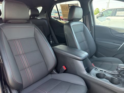 Used 2023 Chevrolet Equinox RS AWD/4WD image 19