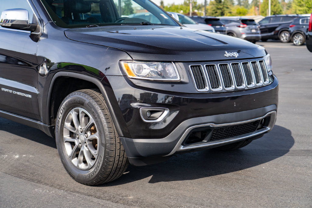Used 2016 Jeep Grand Cherokee Limited AWD/4WD image 6