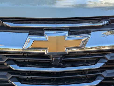 New 2026 Chevrolet Equinox LT image 5