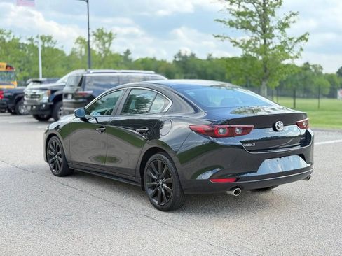 Used 2024 MAZDA MAZDA3 s FWD image 5
