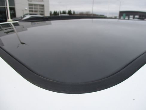 Used 2024 Jeep Grand Cherokee L Limited w/ Luxury Tech Group II image 11