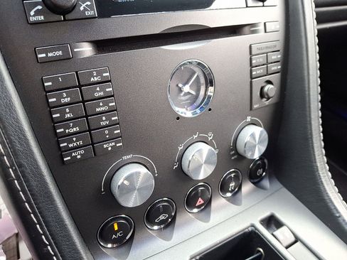 Used 2008 Aston Martin V8 Vantage Coupe image 14